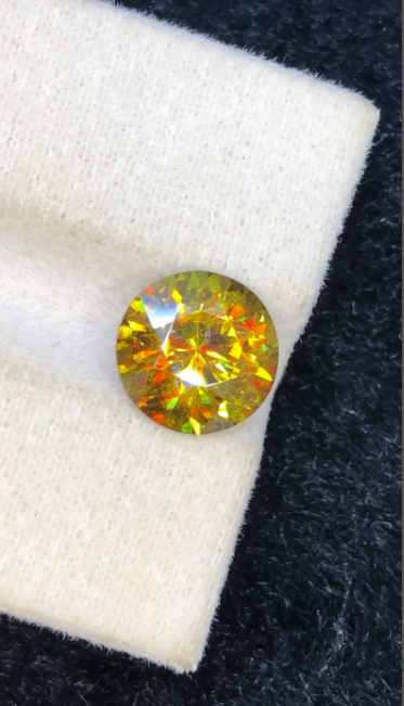 3.20ct Round Fire Sphene – Natural Titanite Gem from Skardu, Pakistan