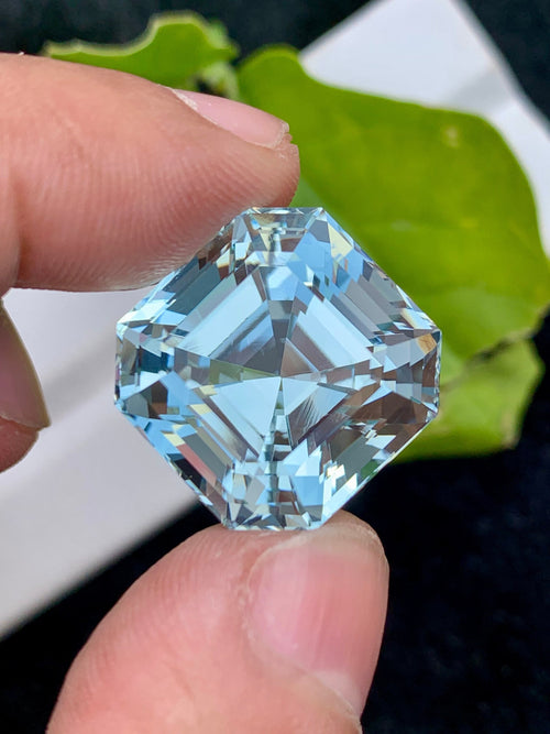 Aquamarine Gemstones