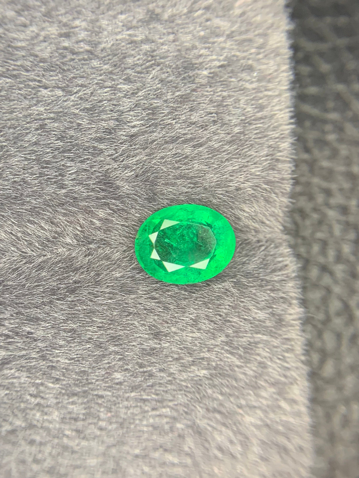 Zambia Emerald Gemstone: Oval Cut, Natural Green, 1.80 CT