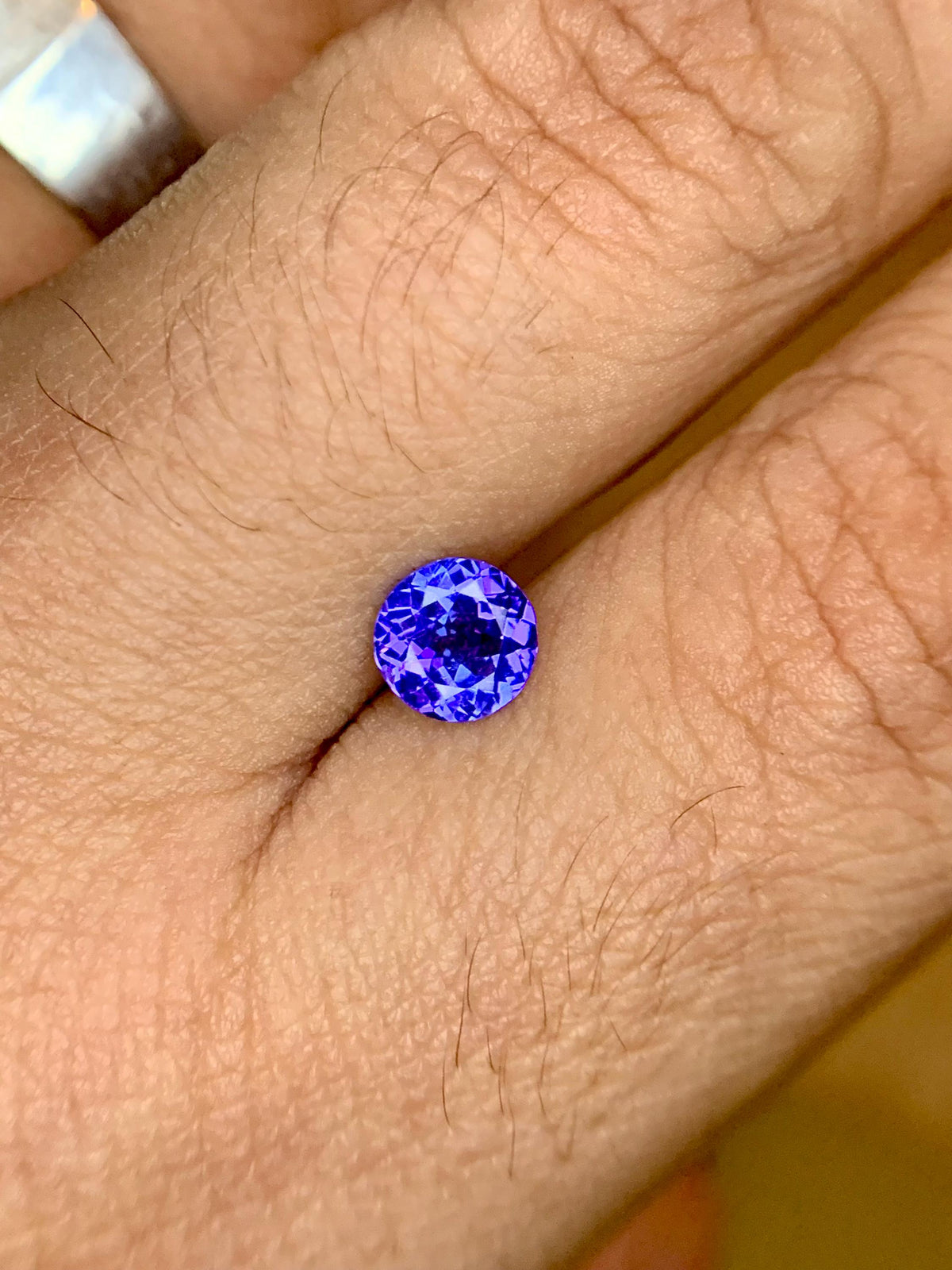 Certified 0.89 Carat Round Tanzanite: Violet-Blue Loose Gemstone