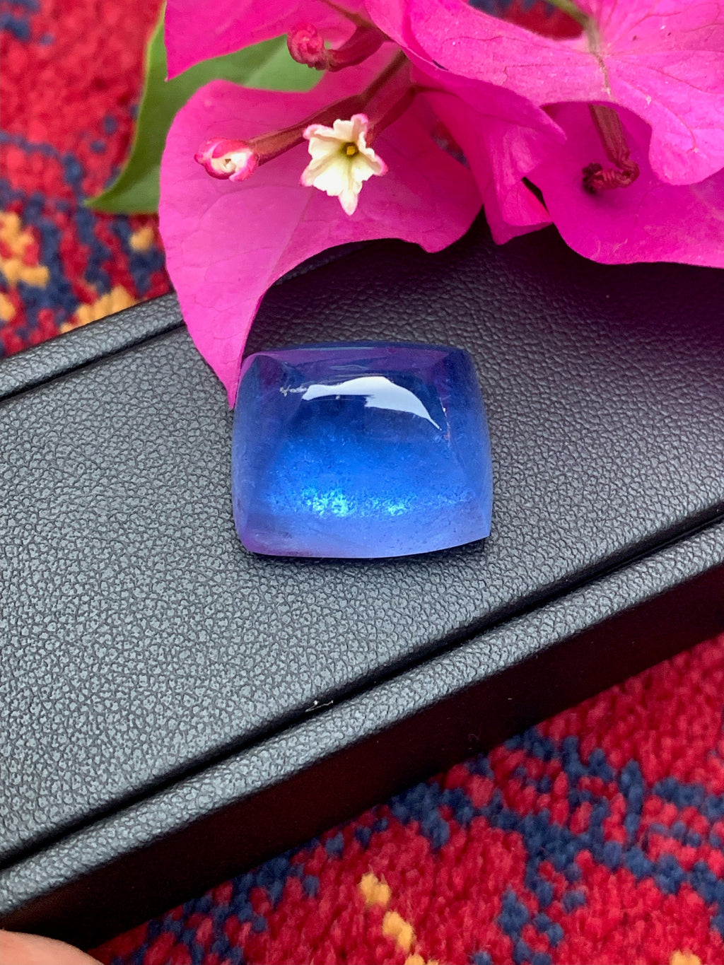 Santa Maria Aquamarine Cabochon: 33.25 Carat Sugarloaf Gem