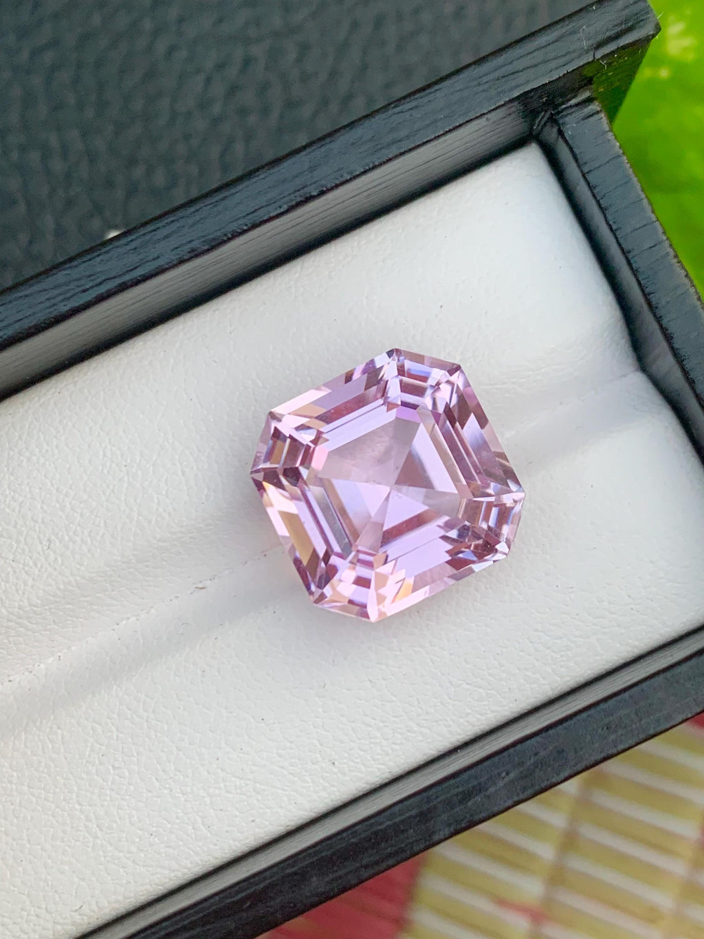 Natural Pink Kunzite Gemstone: 21.40 CT Flawless Ascher Cut