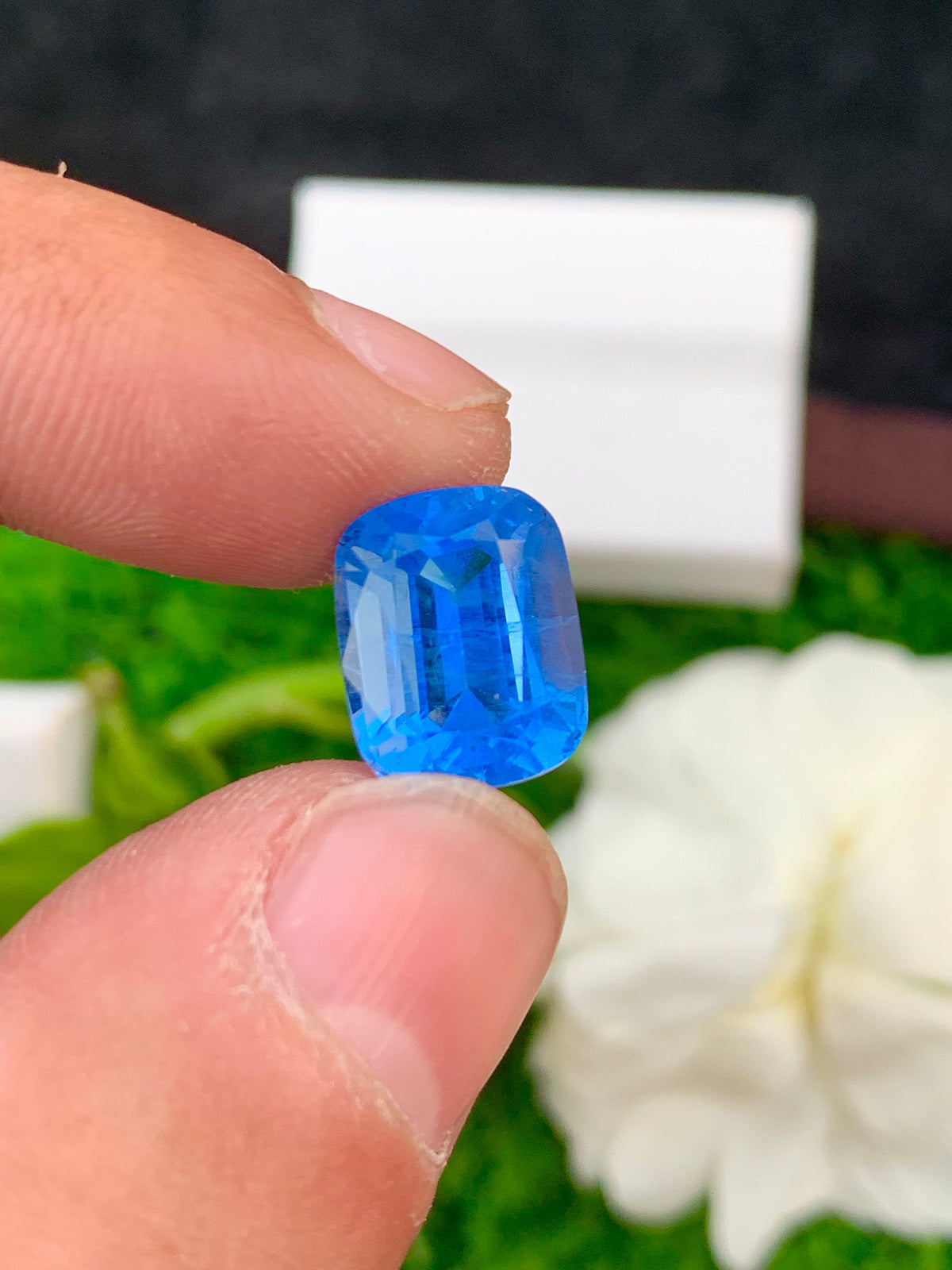 Santa Maria Blue Aquamarine Gemstone: Loose Beryl, 6.45 ct (11x9x7 mm)