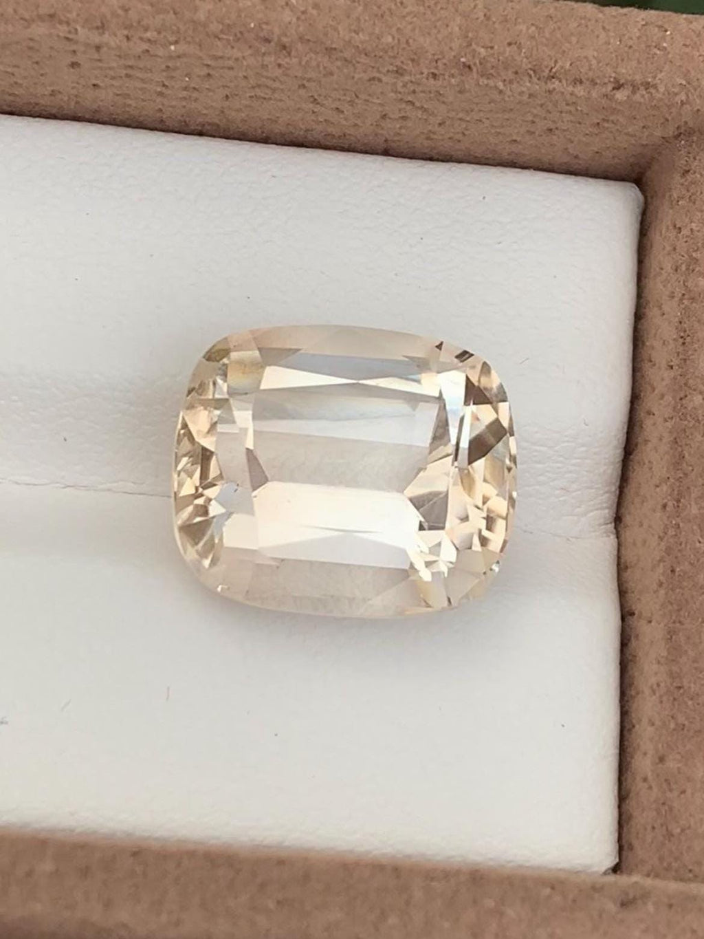 Golden Topaz 15.80ct Cushion Cut – Skardu Pakistan