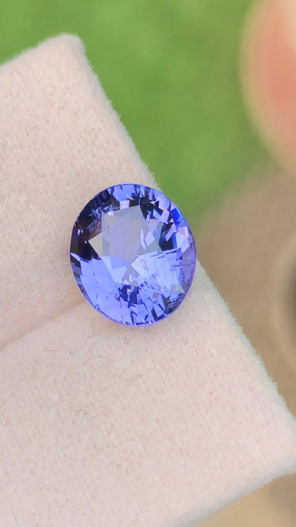 Color Change Spinel 2.99ct Oval Faceted Cut – Color-Change Blue to Purple with Certificate.