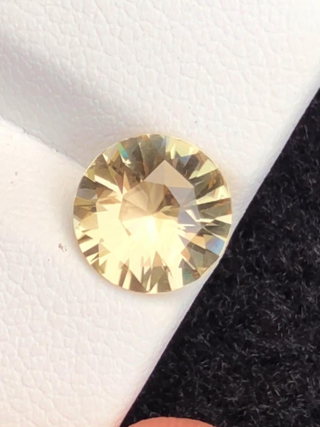Natural Sinhalite 2.74 ct Round Cut – Certified Ceylon Faceted Gemstone