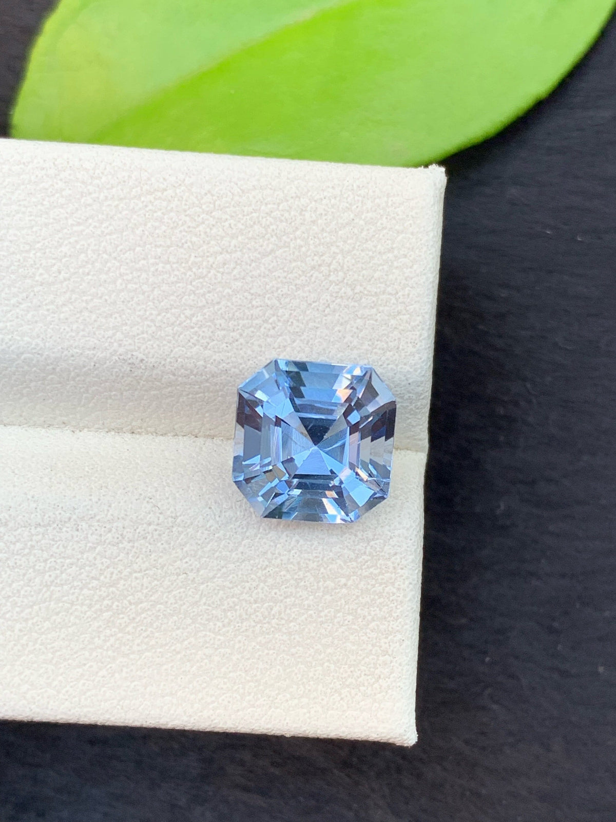 Santa Maria Blue Aquamarine Gemstone: Asscher Cut, 2.95 Carats