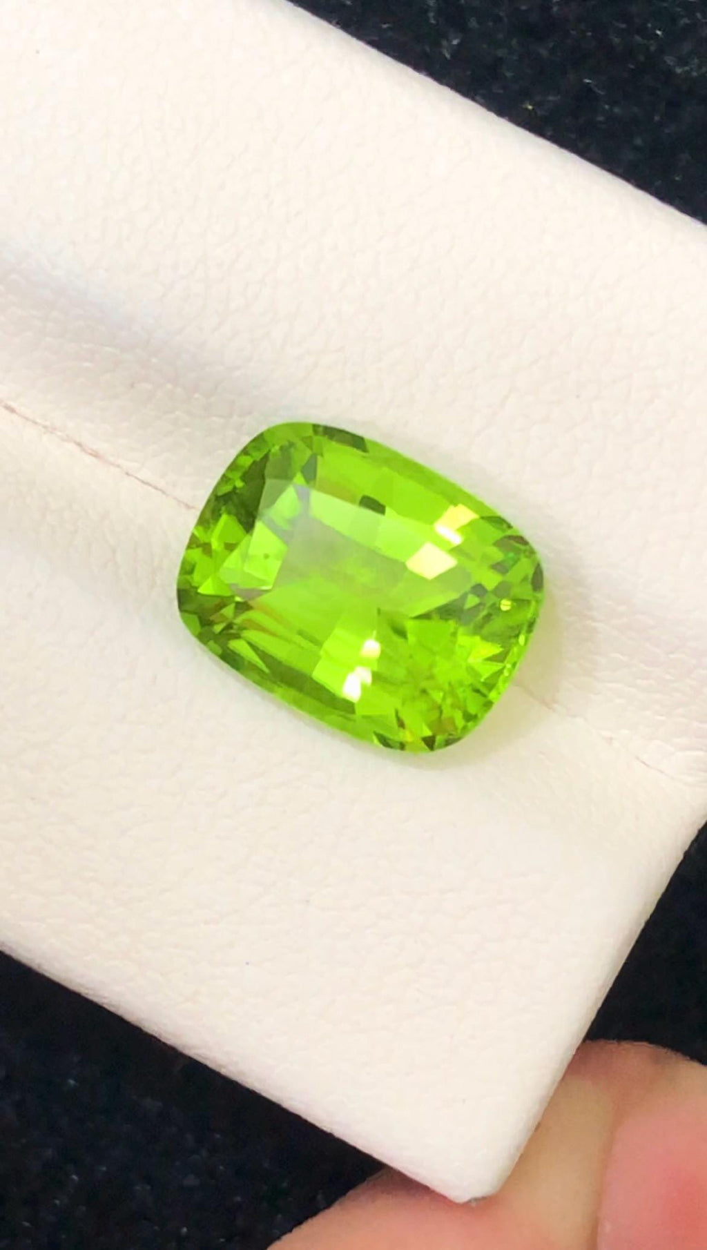 Green Peridot Cushion Cut in 5.15ct from Pakistan