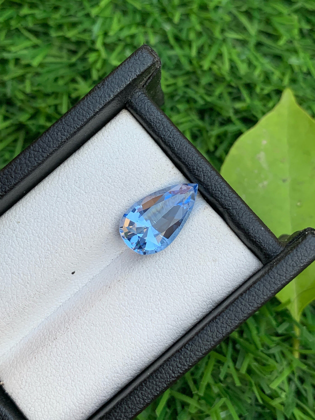 Natural Santa Maria Blue Aquamarine Gemstone: Pear Shape, 3.5 Carat