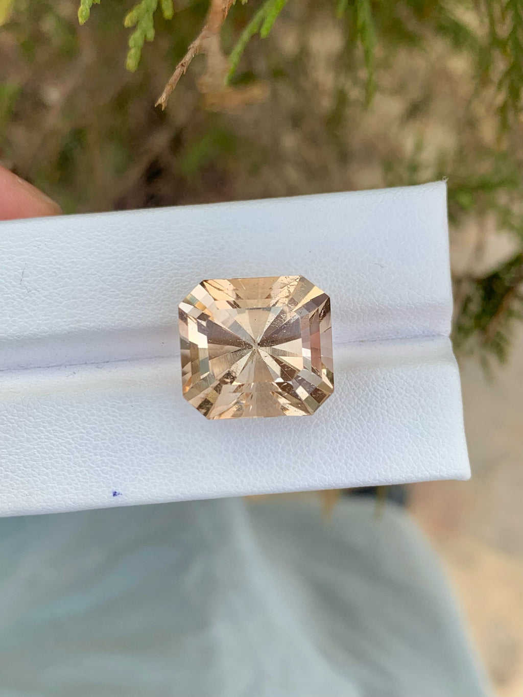 Faceted Yellow Topaz Gemstone: Fancy Cut Loose Stone, 24.45 CT