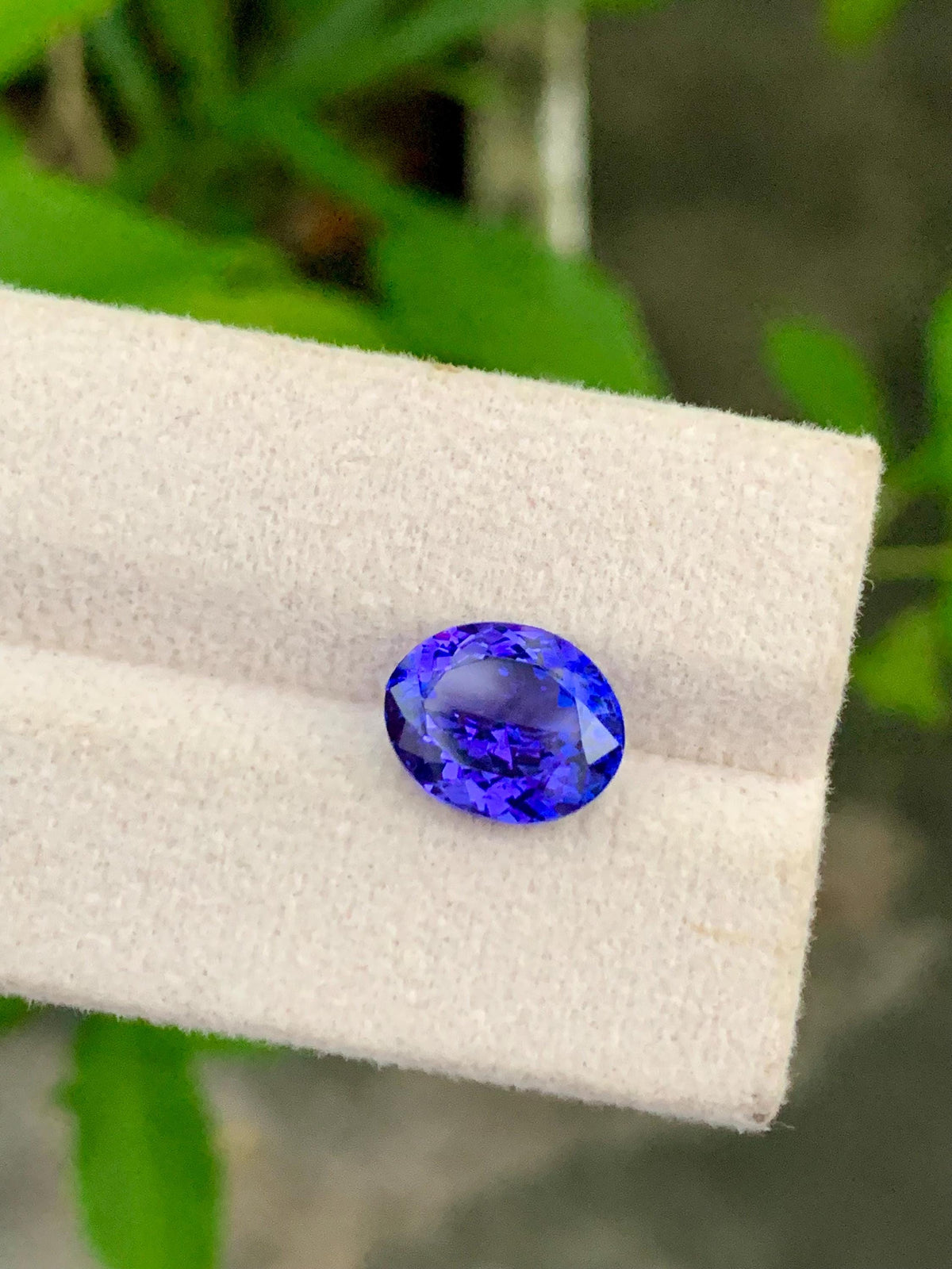 Oval Tanzanite Gemstone: December Birthstone, Jewelry Making (2.02 Carat, 12x9.5x6.5mm)