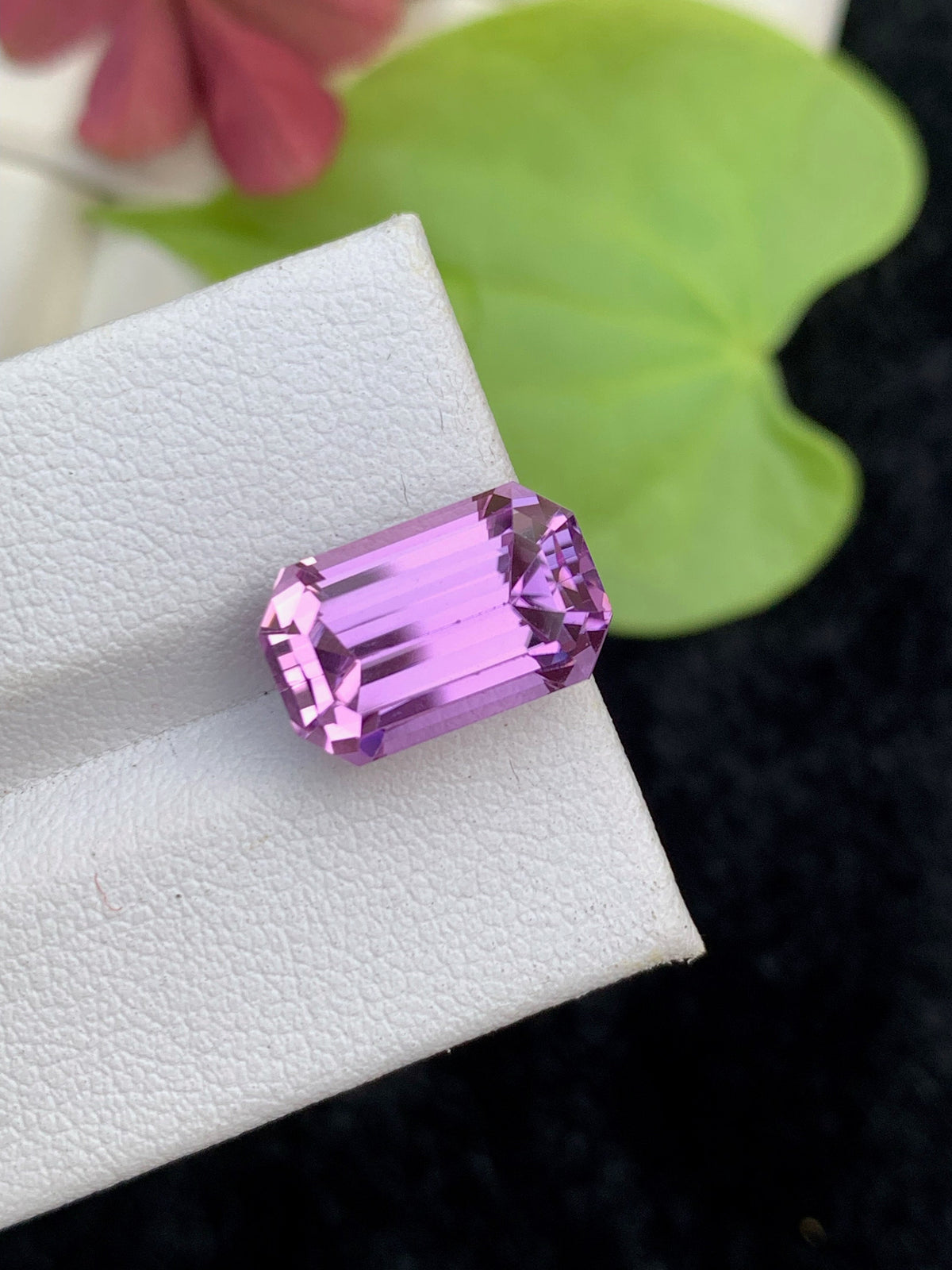 Lilac Pink Kunzite Gemstone: 9.05 CT Emerald Cut Stone
