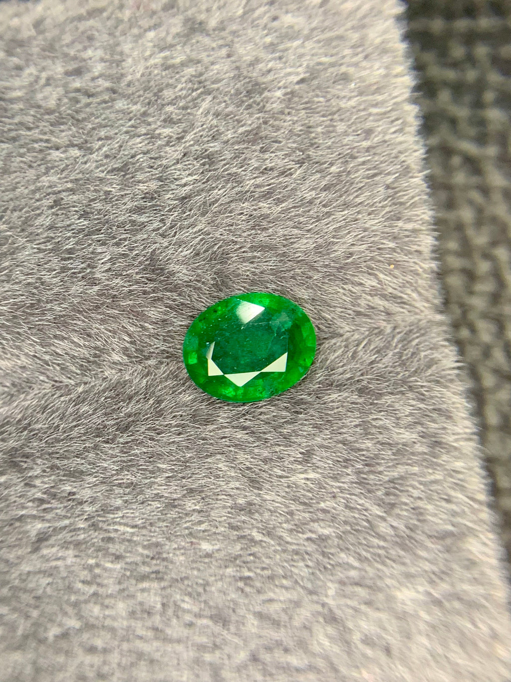 Zambia Emerald Gemstone: Oval Cut, Natural Green Emerald, 2.92 CT