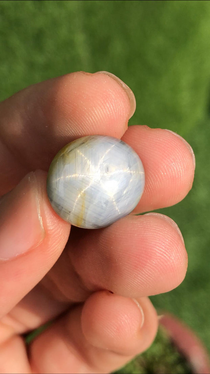 Natural Star Sapphire Gemstone: Grayish Blue Oval Cabochon, 22.00 CT