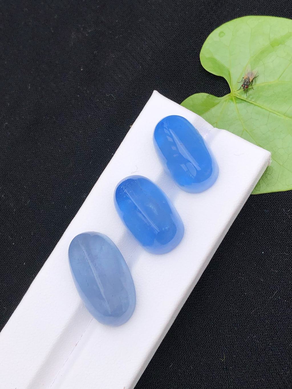 Natural Aquamarine Cabochon Gemstone Navy Blue Color  lot - 66.25 Carats