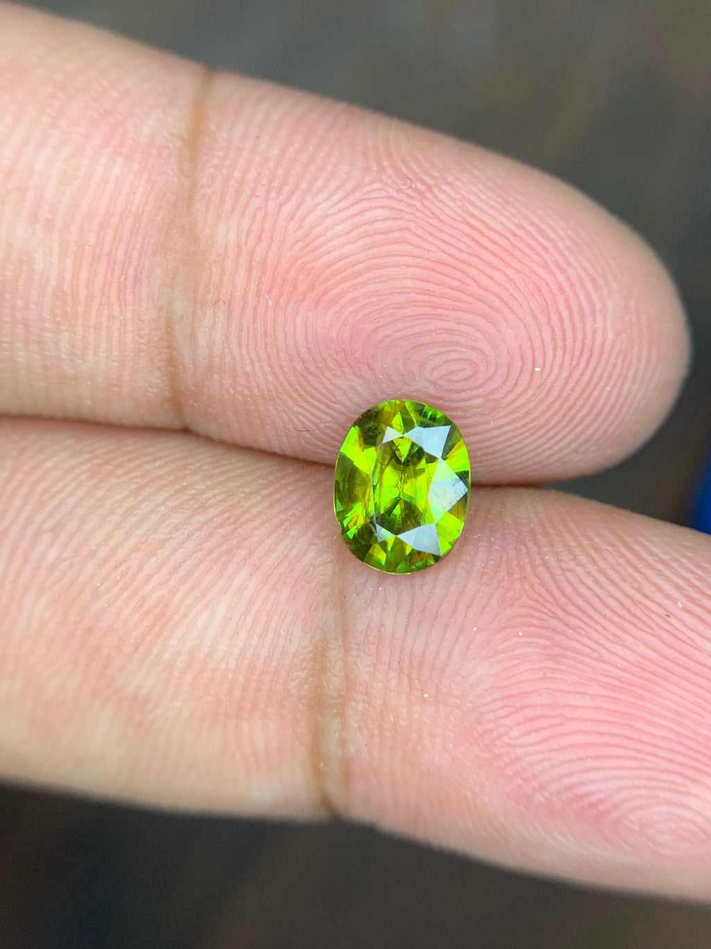 AAA Green Sphene Gemstone: Oval Cut, 0.95 CT, Himalayan Origin