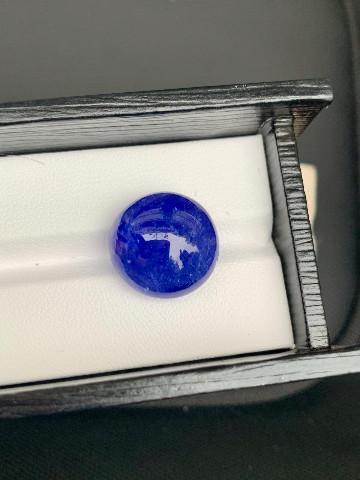 AAA Tanzanite Cabochon: Deep Blue-Violet Gemstone, December Birthstone (25.3 Carat