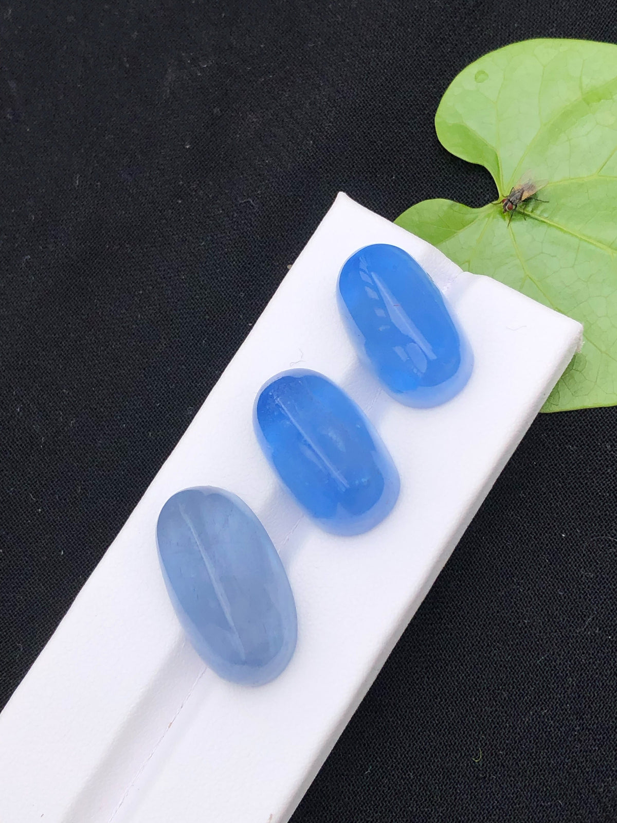 Natural Aquamarine Cabochon Gemstone Navy Blue Color  lot - 66.25 Carats