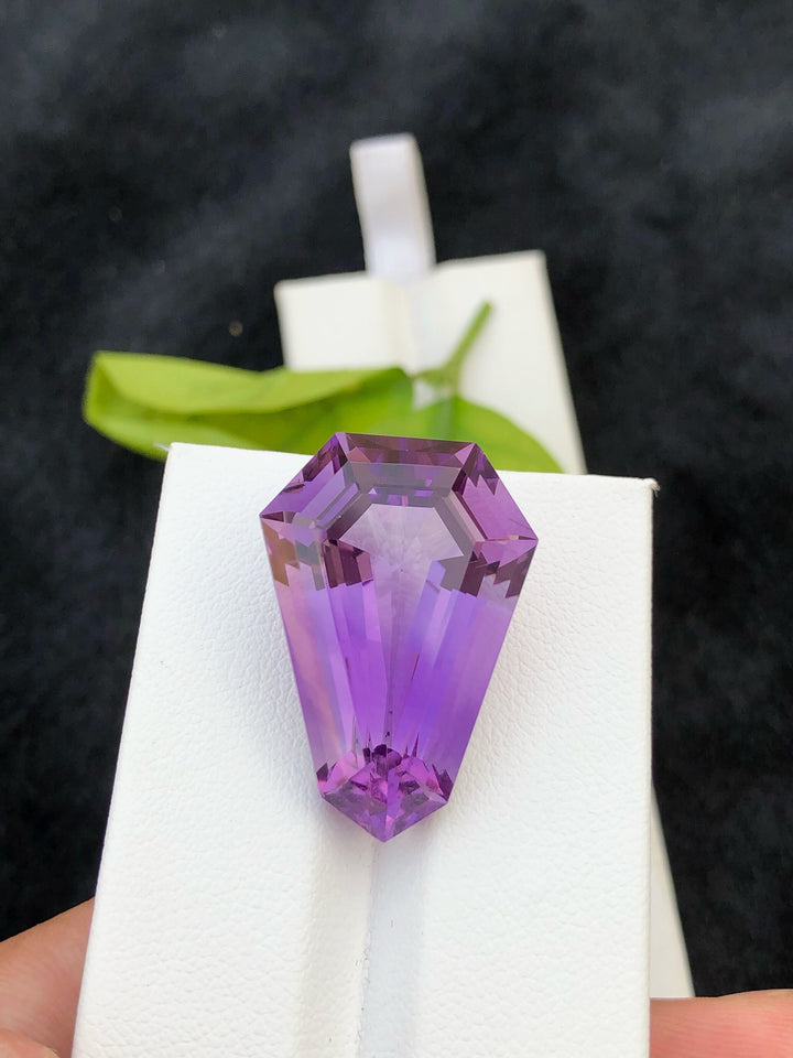Fancy Cut Natural Amethyst Loose Gemstone: 31.90 CT, Jewelry Making