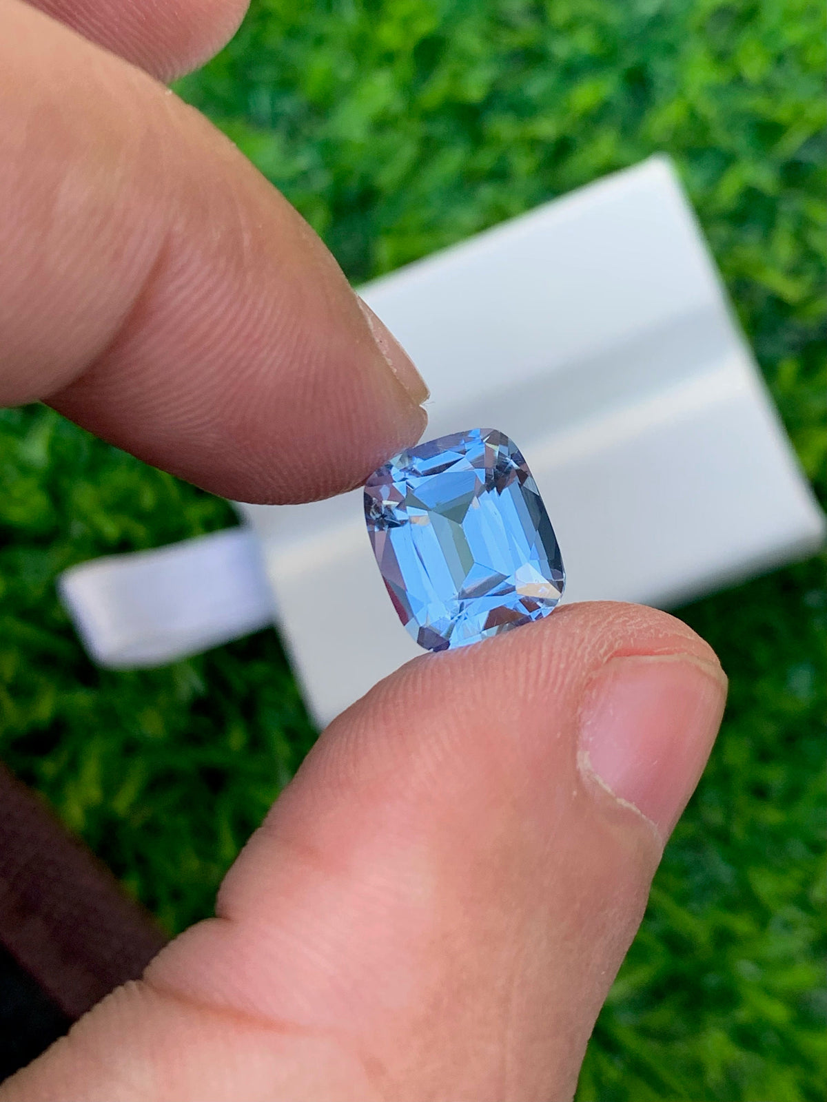 Santa Maria Aquamarine Gemstone: 3.55 CT Cushion Cut Stone