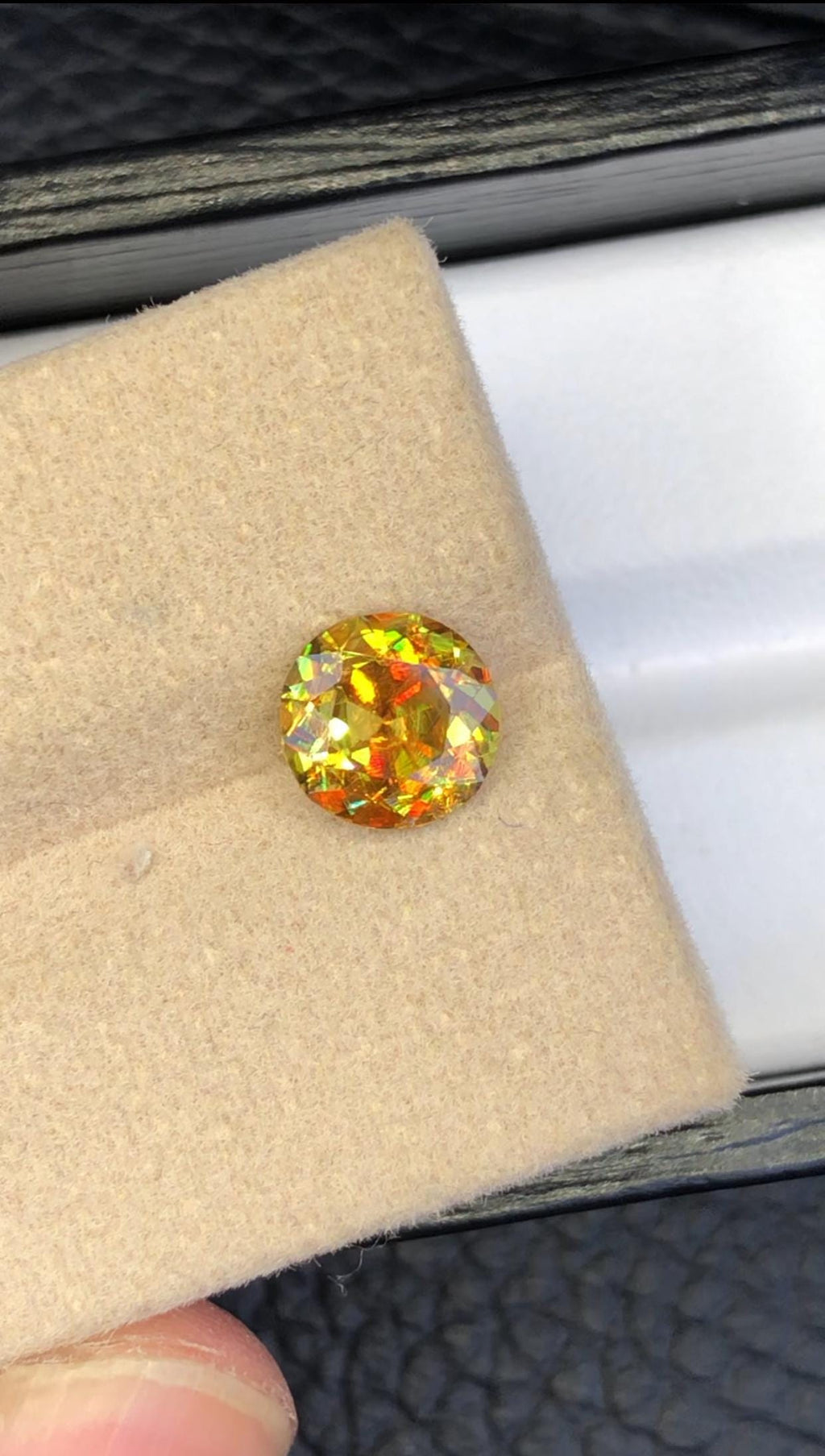 Natural Fire Sphene Gemstone: Round Cut, 1.45 CT, Himalayan Origin