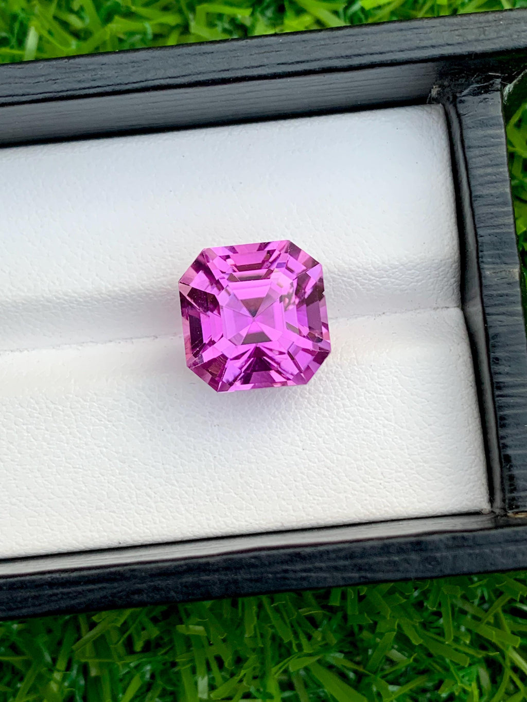 Purplish Pink Kunzite Gemstone: 13.40 CT Faceted Ascher Cut