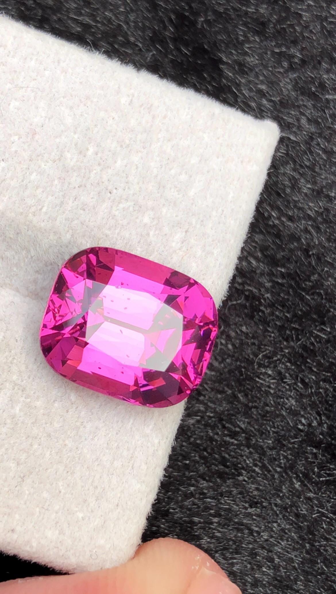 Tanga Mine Rhodolite Garnet 6.58ct Cushion Cut – Raspberry-Tone Tanzanian Gemstone