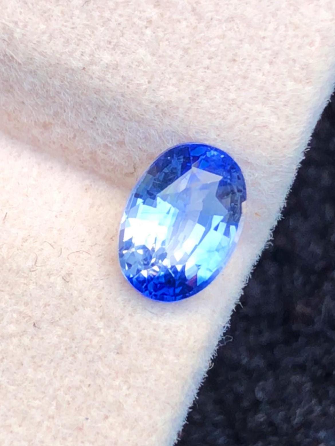 Blue Bi-Color Sapphire 0.93ct Oval Cut Sri Lanka