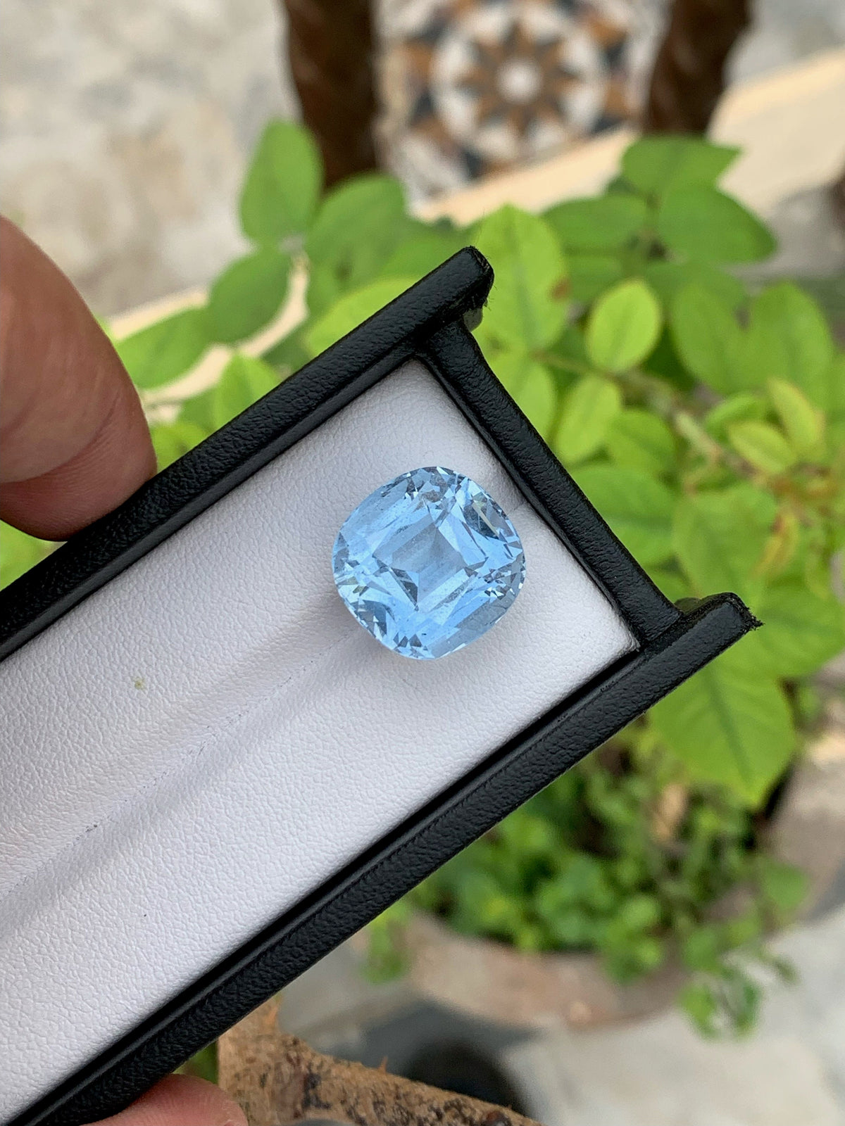 Santa Maria Aquamarine Beryl Gemstone: 17.75 Carat Cushion Cut