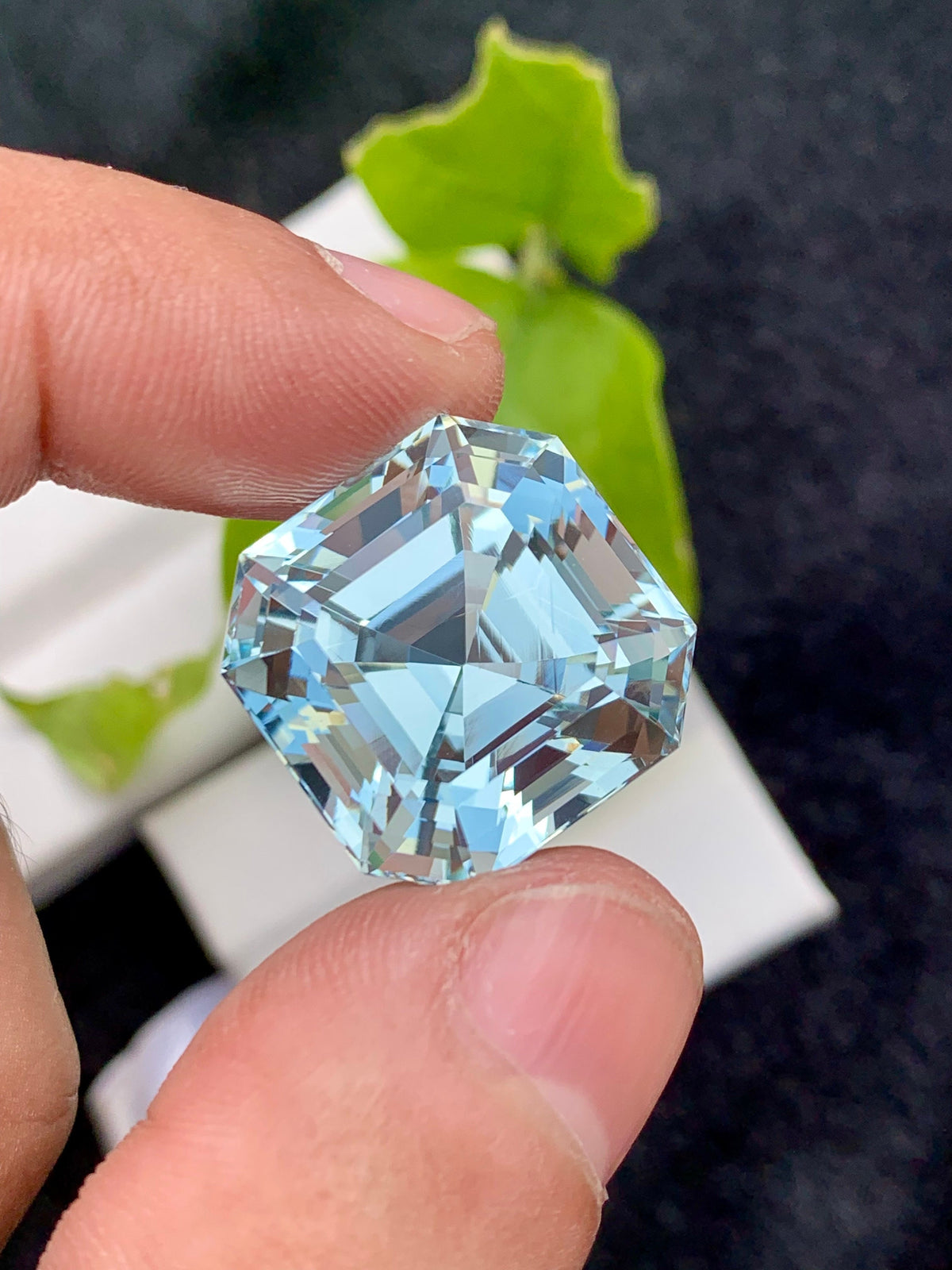 Natural Santa Maria Blue Aquamarine Gemstone: VVS Ascher Cut, 32.15 CT