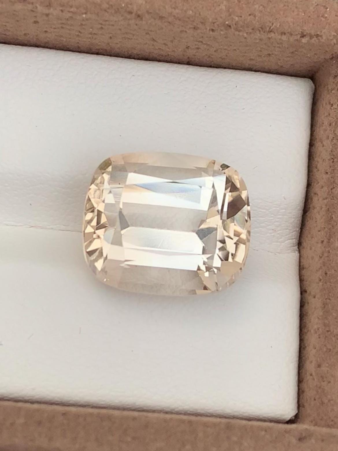 Golden Topaz 15.80ct Cushion Cut – Skardu Pakistan
