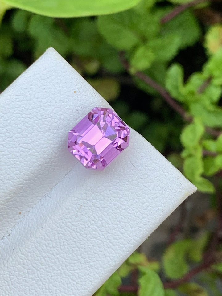 Lilac Pink Kunzite Gemstone: 5.15 CT Emerald Cut Spodumene