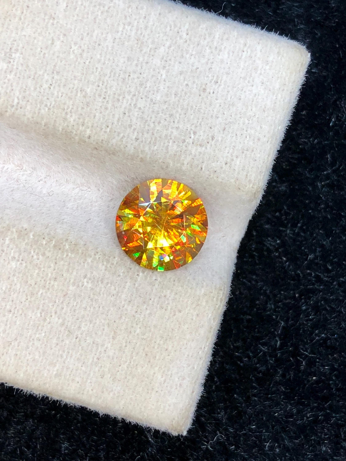 AAA Fire Sphene Gemstone: 1.35 CT Round Cut Titanite