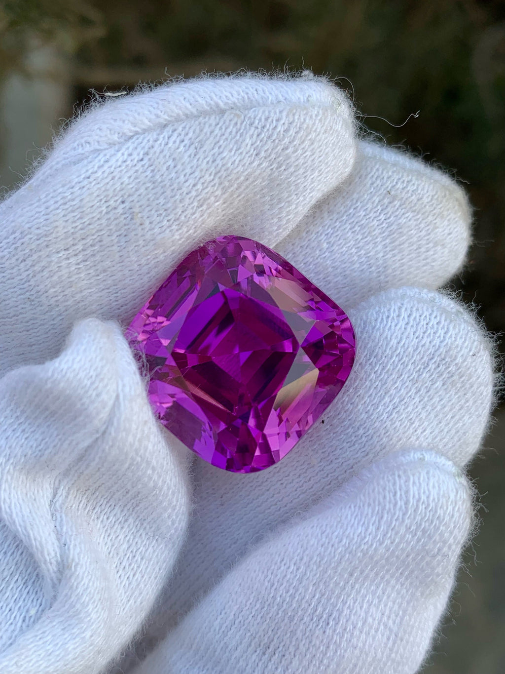 49 CT Pink Purple Kunzite Gemstone: Cushion Cut Ring Stone