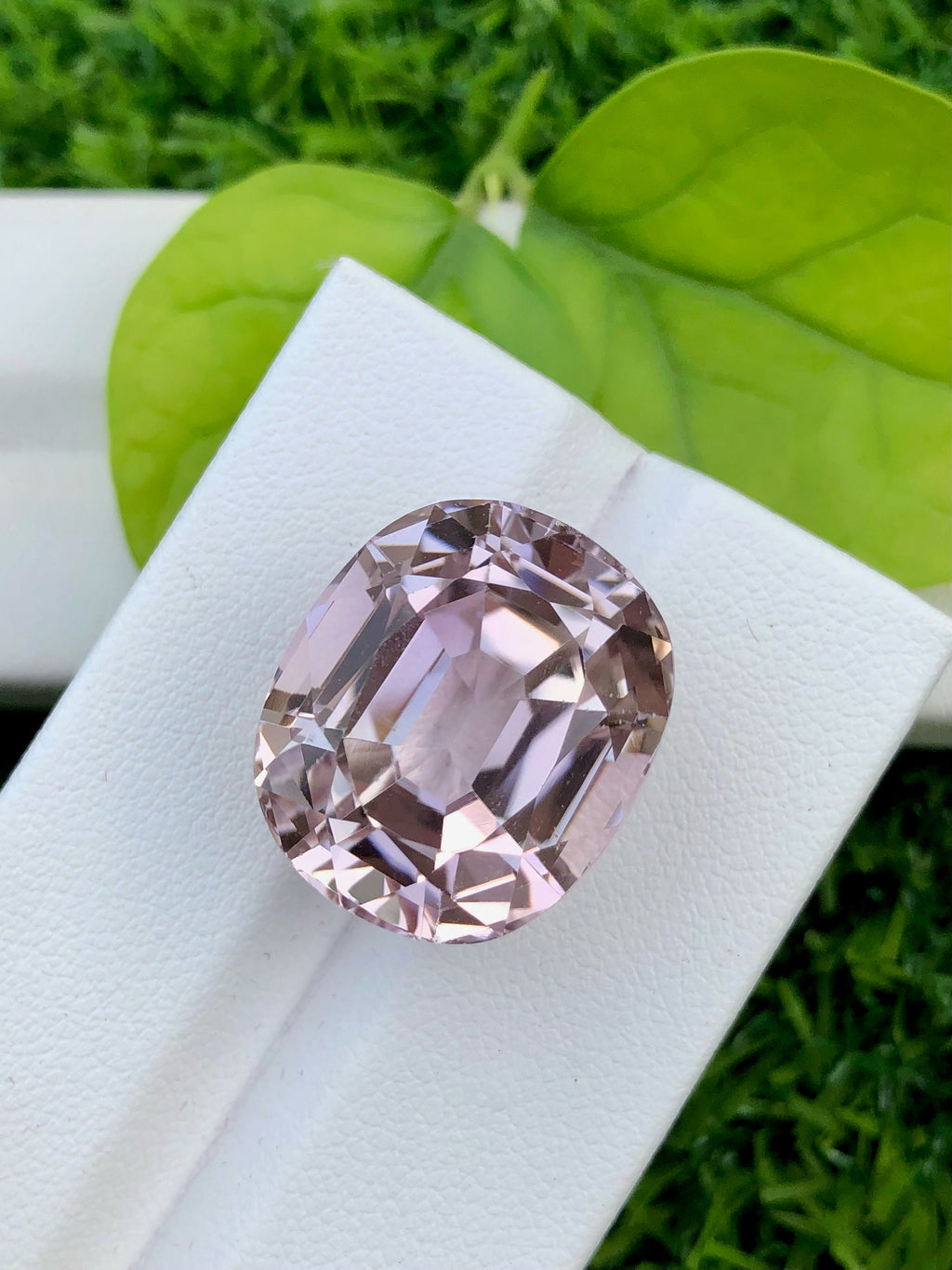 Peach Pink Kunzite Gemstone: 34.10 CT Faceted Cushion Cut
