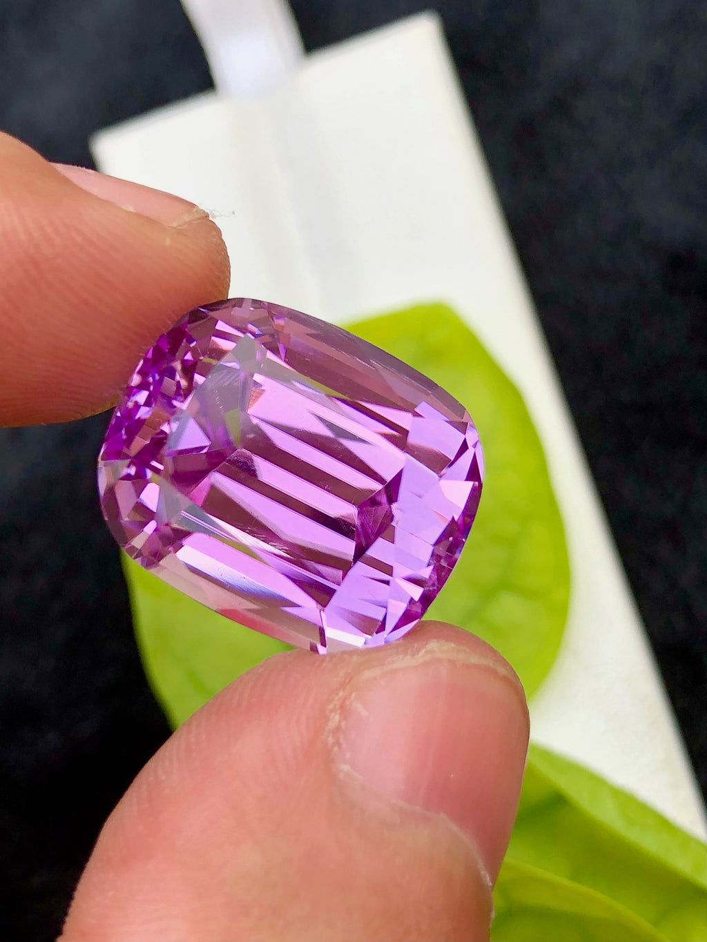 Natural Lavender Pink Kunzite Gemstone: Flawless Cushion Cut, 31.55 CT