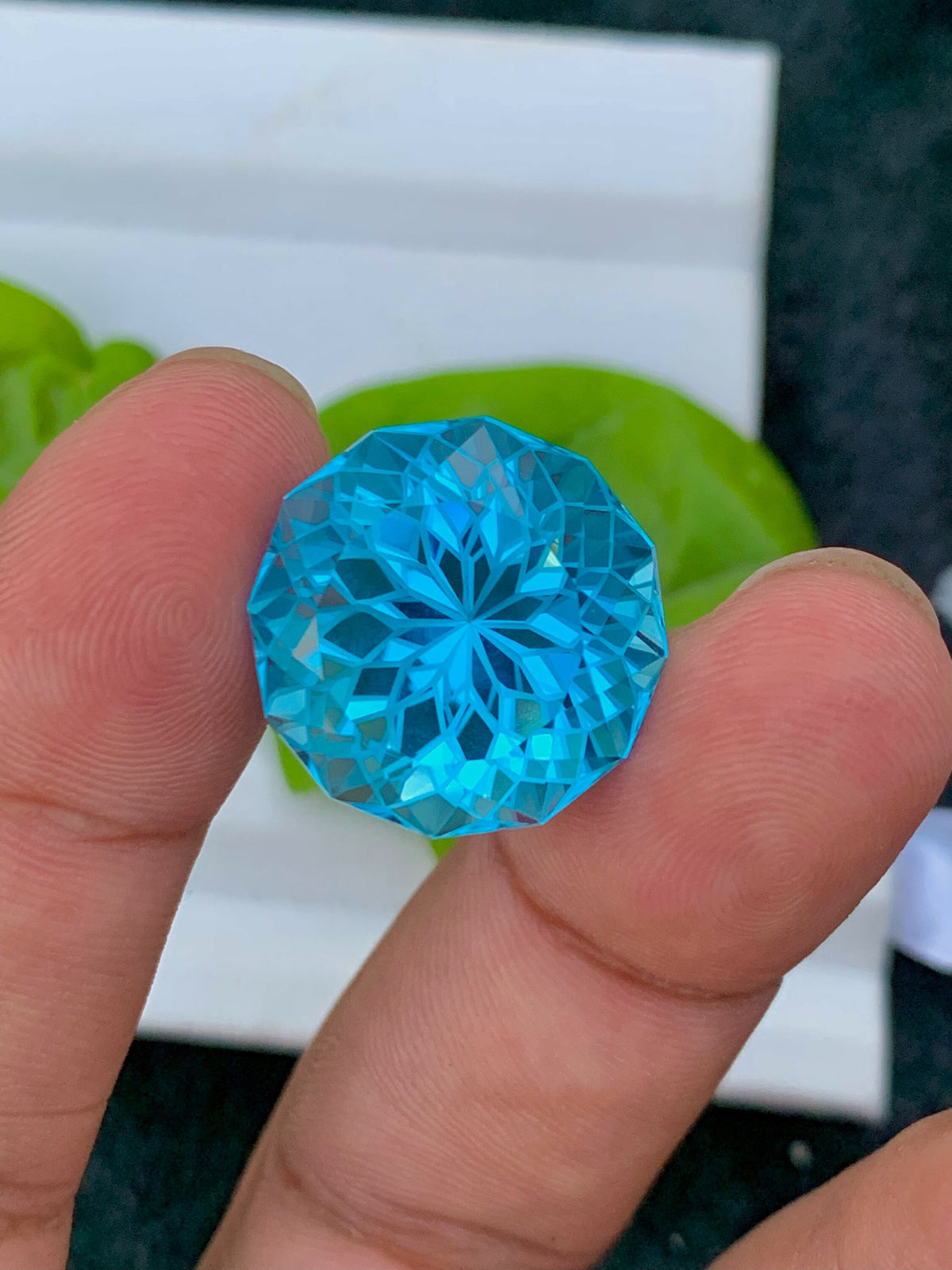 Swiss Blue Topaz Gemstone: 22.05 CT Round Faceted Cut Stone