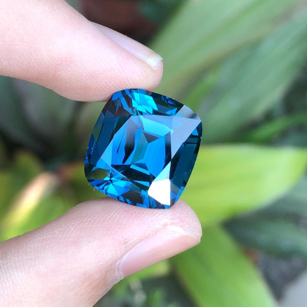 22.50 CT London Blue Topaz Gemstone: Flawless Cushion Cut Ring Stone