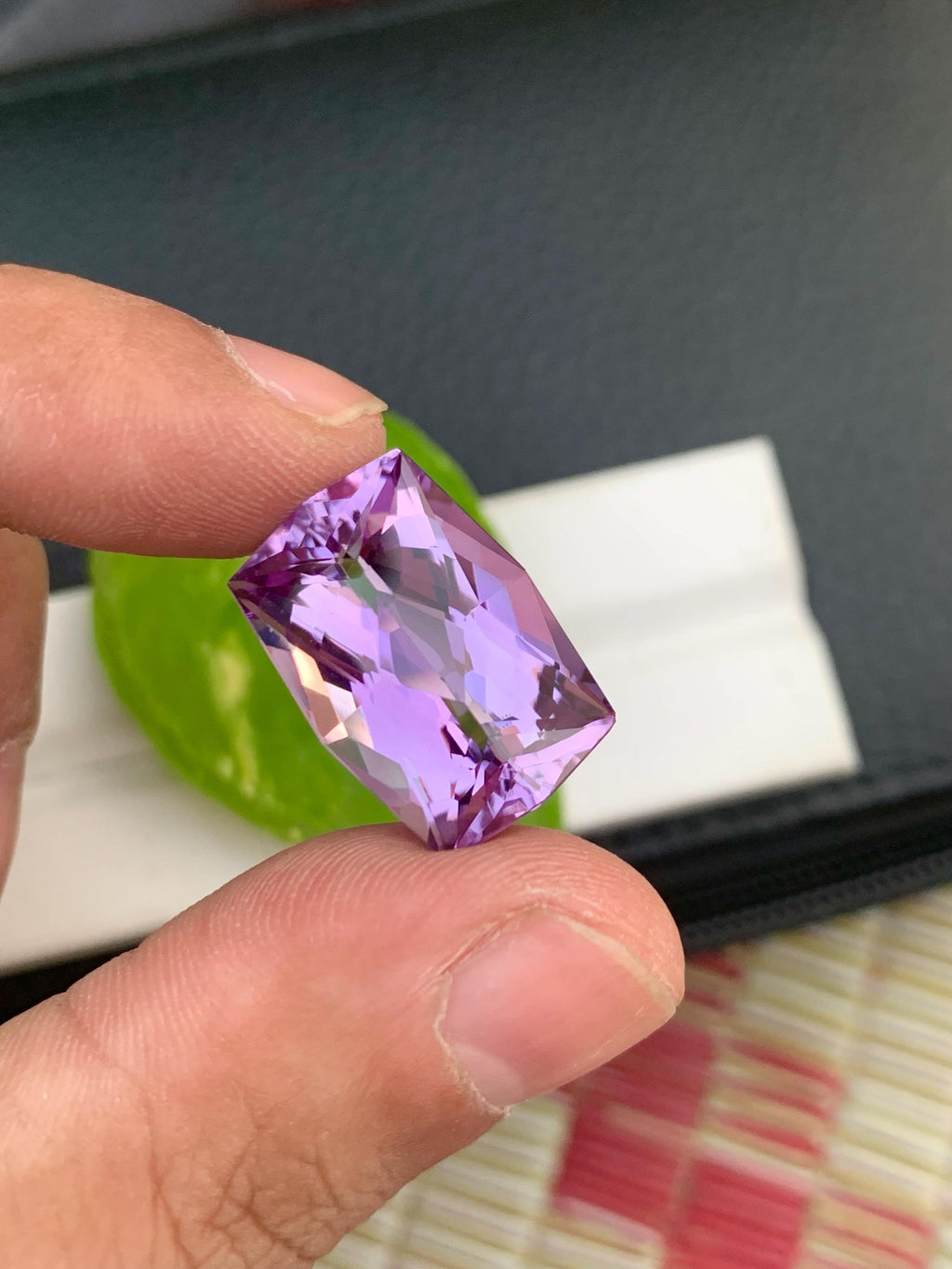 Natural Purple Amethyst Gemstone: 19.20 CT Cushion Cut