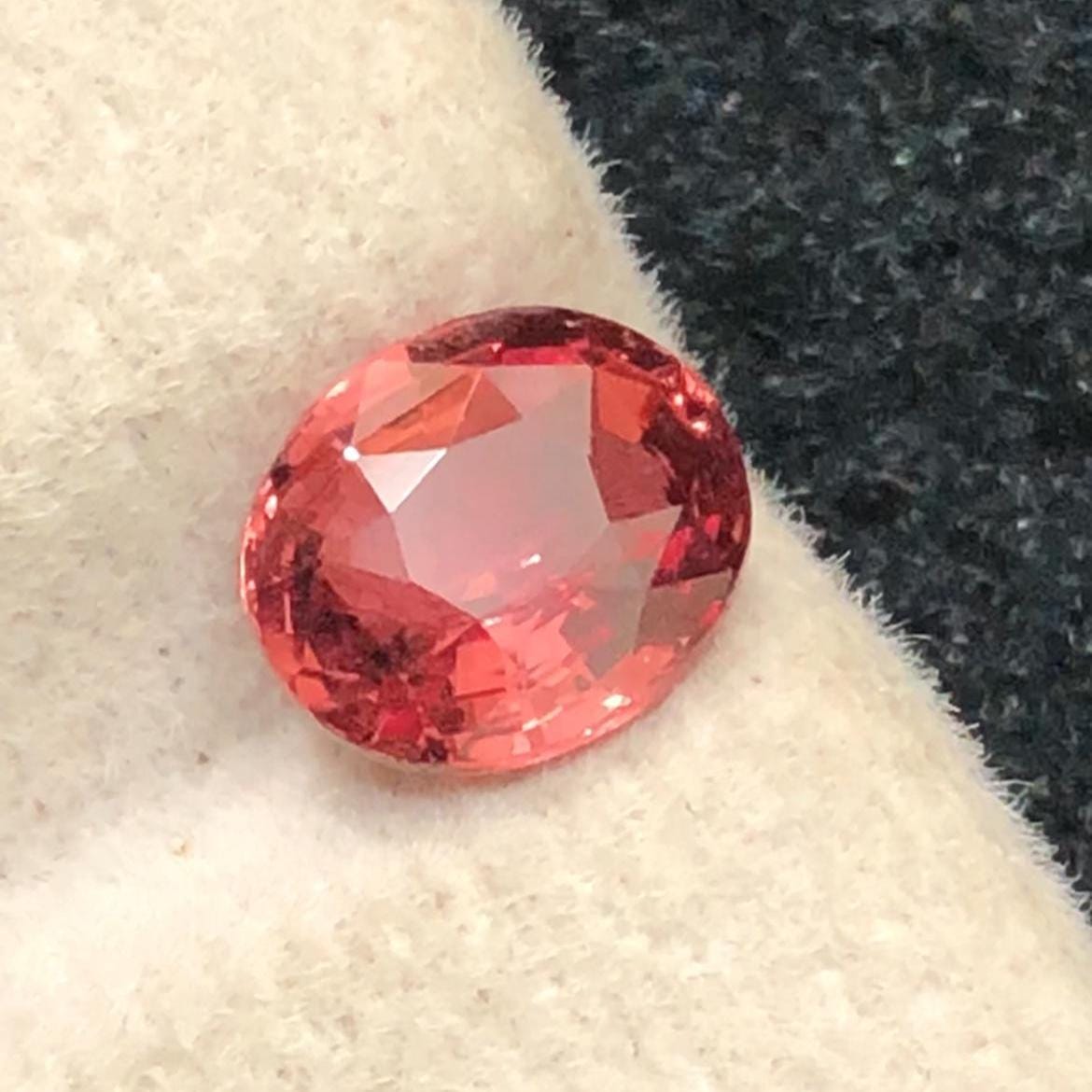 Padparadscha Sapphire 1.56ct Oval Cut – Vibrant Peach-Pink Glow With Certificate