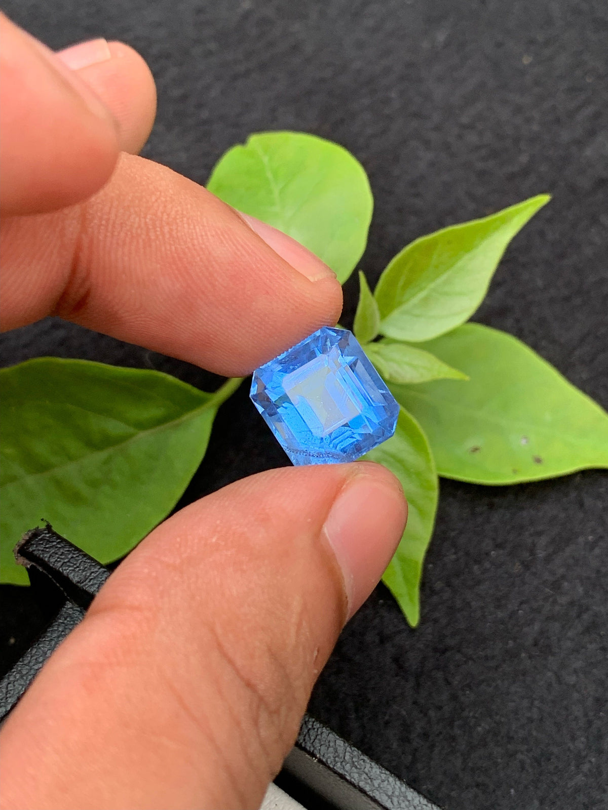 Emerald Cut Aquamarine Gemstone: Deep Blue Jewelry Stone, 7.55 Carats