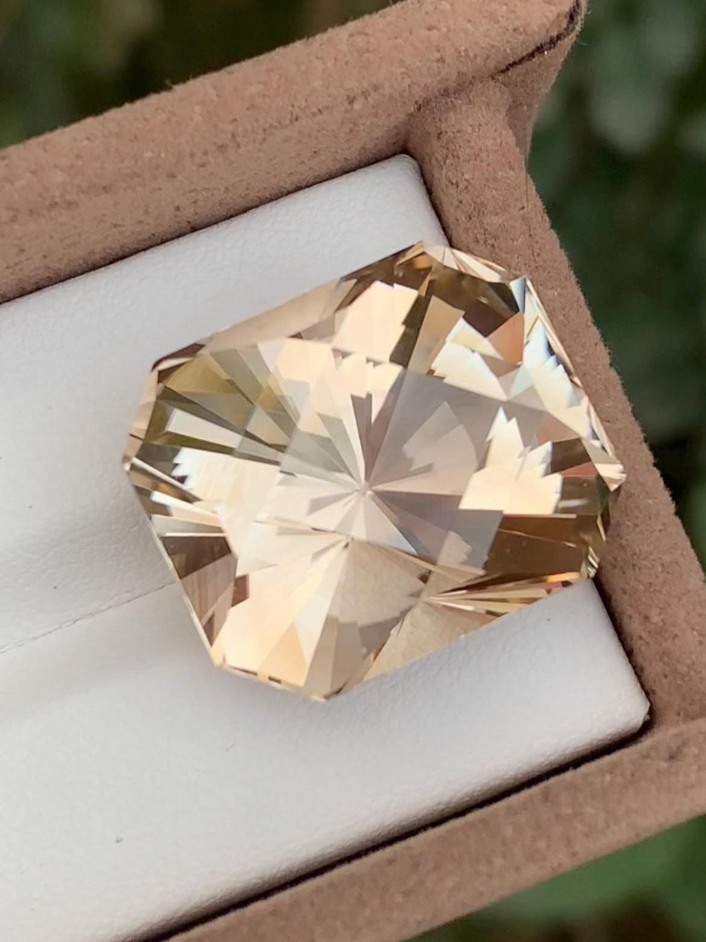Golden Topaz 45.70ct Fancy Octagonal Cut – Skardu Pakistan