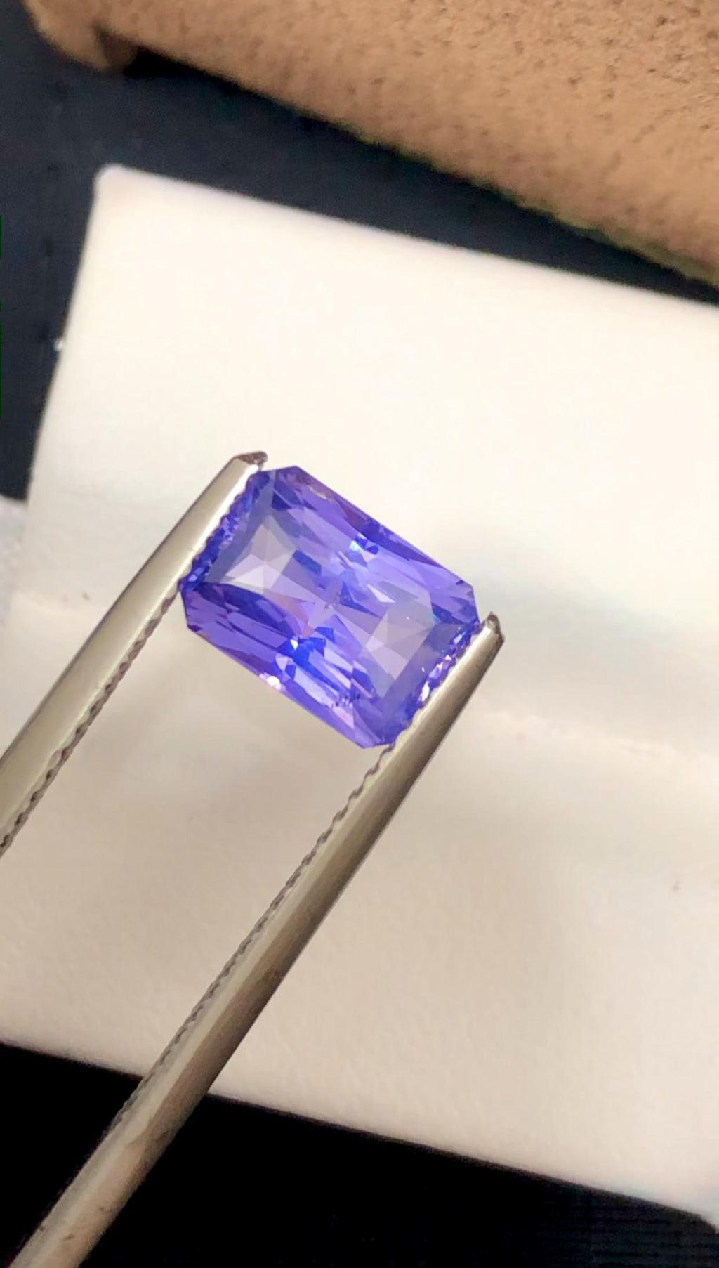 Natural Blue Sapphire Gemstone: 2.99 Carat, Fancy Cut, Certified