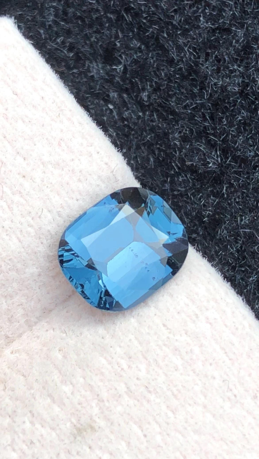 Cobalt Spinel 1.55 ct Cushion Cut Blue Gemstone From  Tanzanian With Certificate