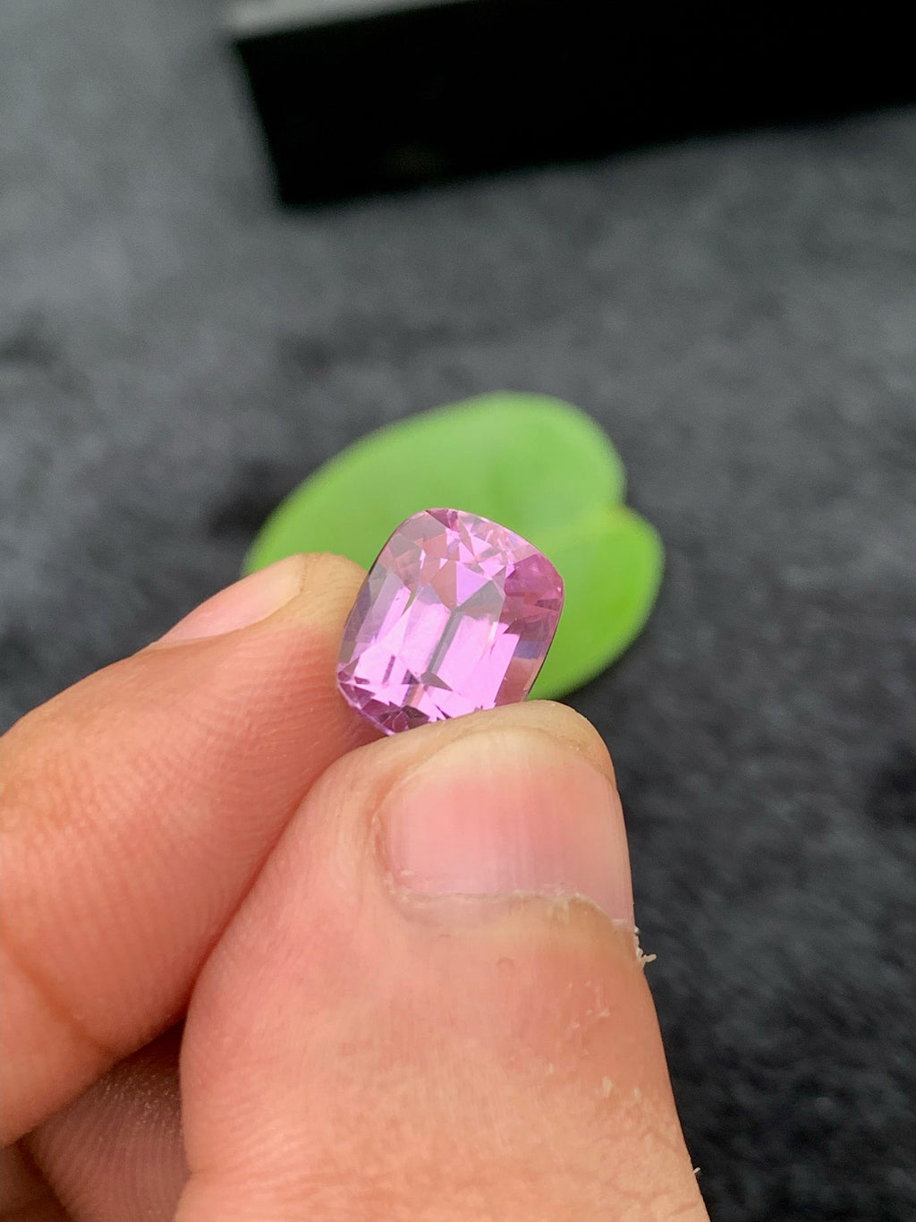 Lilac Pink Kunzite Gemstone: 6.20 CT Cushion Cut Stone