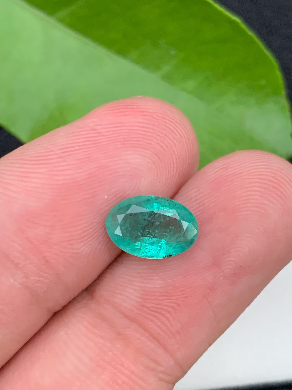 Natural Emerald Loose Gemstone Oval Cut , Ring/ Jewelry Size zambia Emerald~ 2.15 Carats