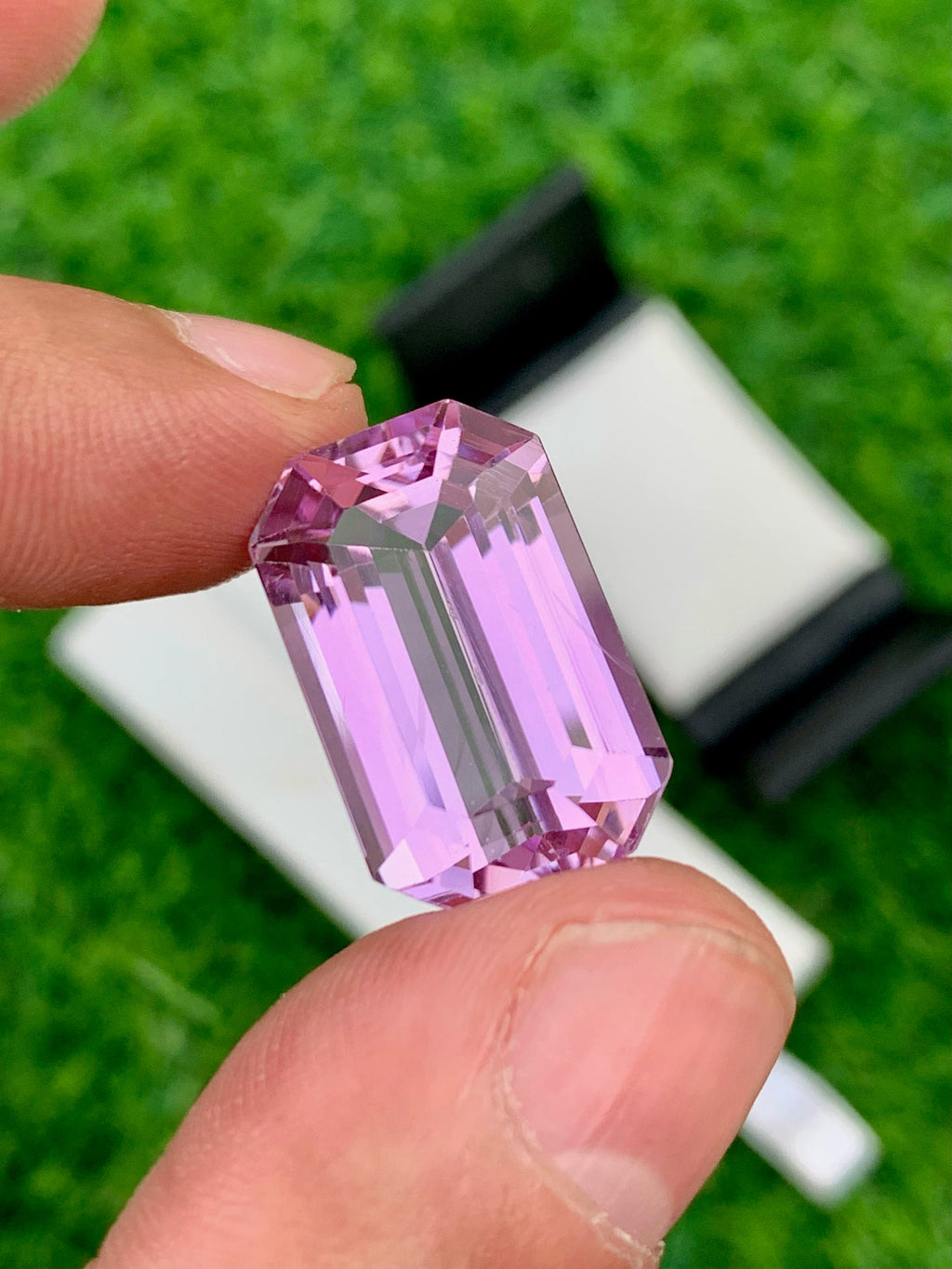 Natural Pink Kunzite Gemstone: 27.75 Carat Emerald Cut