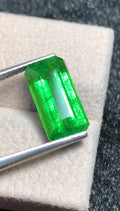 Tsavorite Garnet 4.38 ct Emerald Cut – Vivid Green Garnet from Tanzania