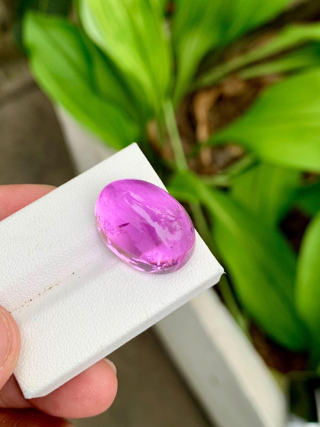 Natural Deep Pink Kunzite Cabochon – 33.45 Carat oval shape