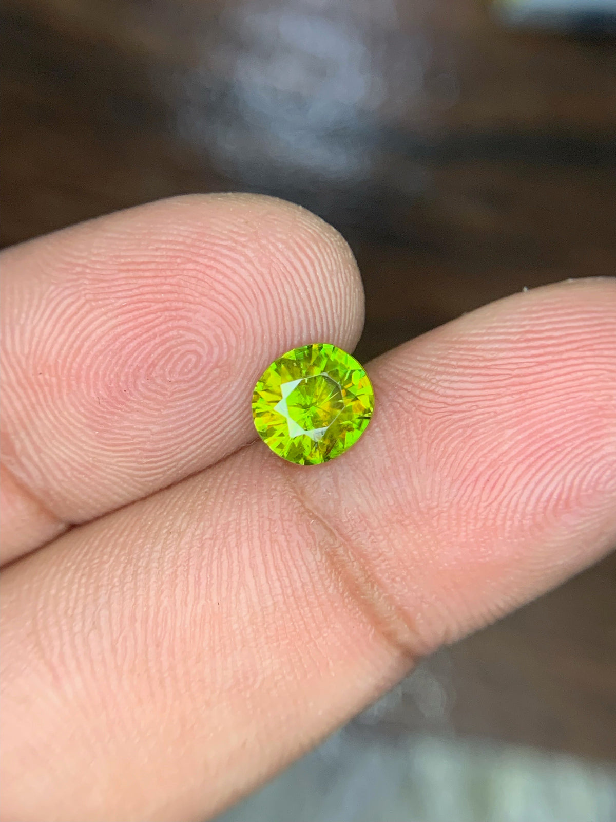 AAA Fire Sphene Gemstone: Natural Round Cut Titanite (1.05 CT)